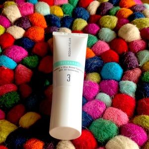 Rodan & Fields - Recharge #3 Moisturizer with sunscreen - full size - sealed